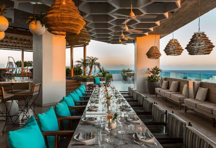 בית מלון כפרי Hyatt Centric Playa Del Carmen   Downtown House & Beach House