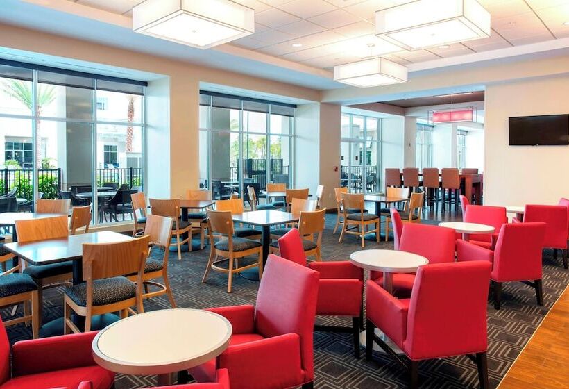 فندق Towneplace Suites Orlando At Flamingo Crossings® Town Center/western Entrance