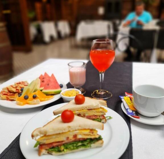 酒店 Santiago Bellas Artes