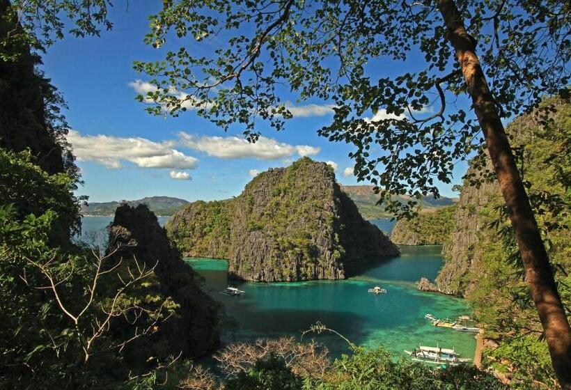 Отель Two Seasons Coron Island Resort