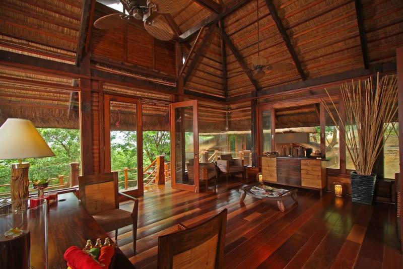 ホテル Two Seasons Coron Island Resort