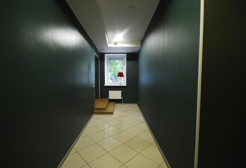 Landmark City Hotel   Hostel