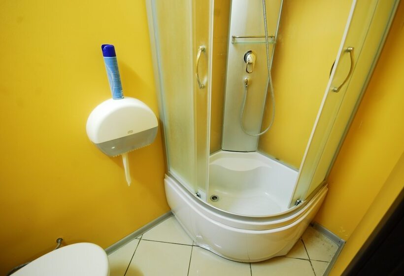 Landmark City Hotel   Hostel