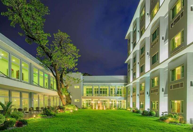 Microtel By Wyndham Up Technohub