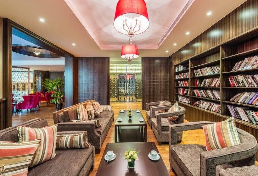 渡假胜地  Grand Mercure Qingdao Airlines