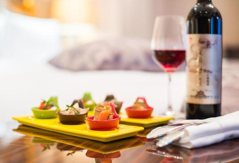 渡假胜地  Grand Mercure Qingdao Airlines