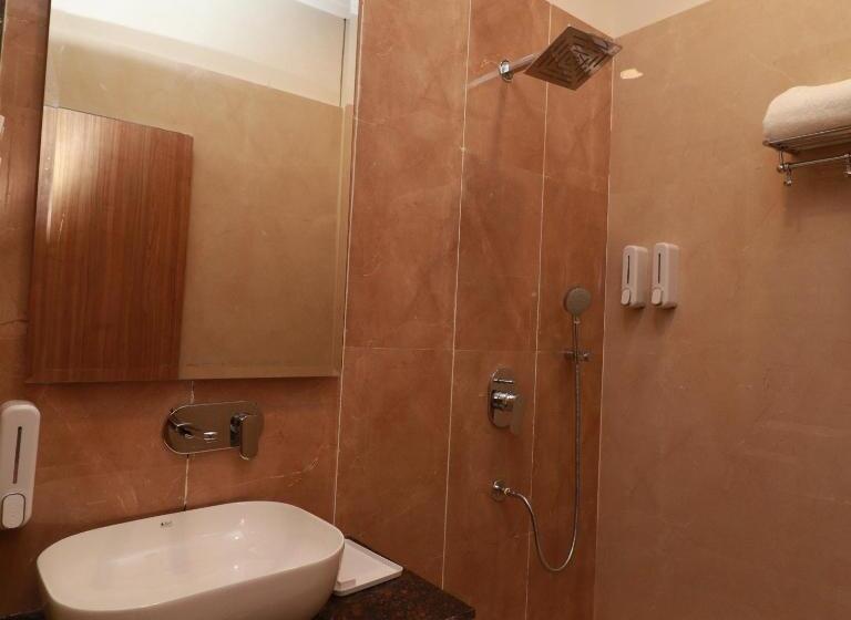 فندق 7 Vachan Lawns And Banquet