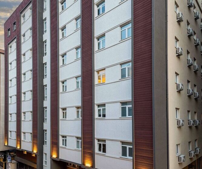 فندق Baymari Suites City Life