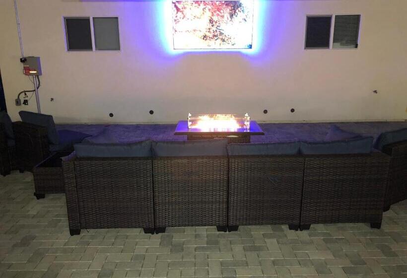 カプセルホテル La Podlife