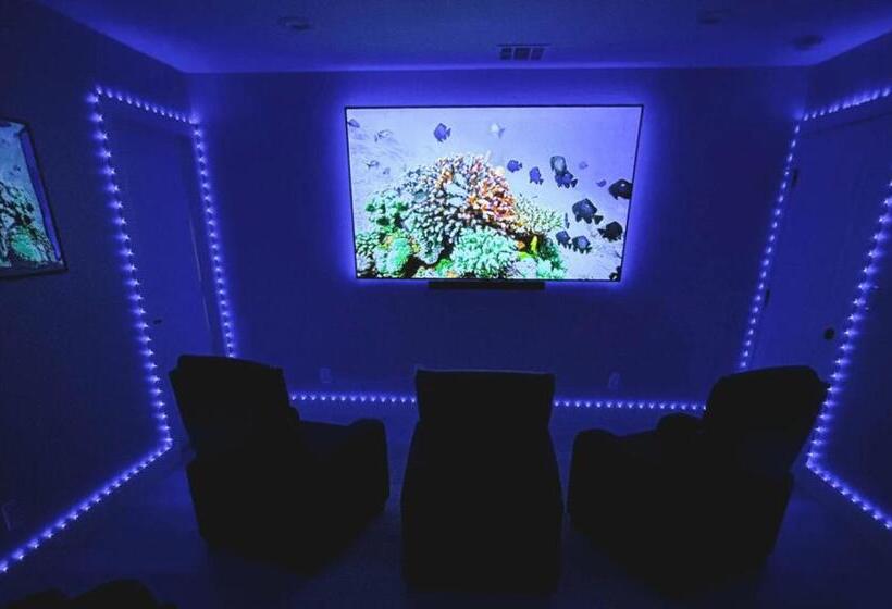 カプセルホテル La Podlife