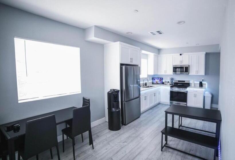 カプセルホテル La Podlife