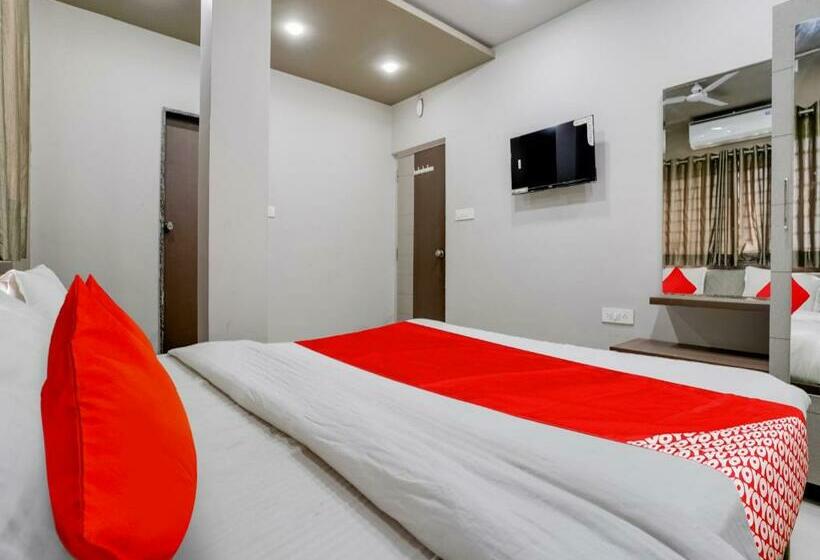 בית מלון כפרי Flagship  Parishram Inn