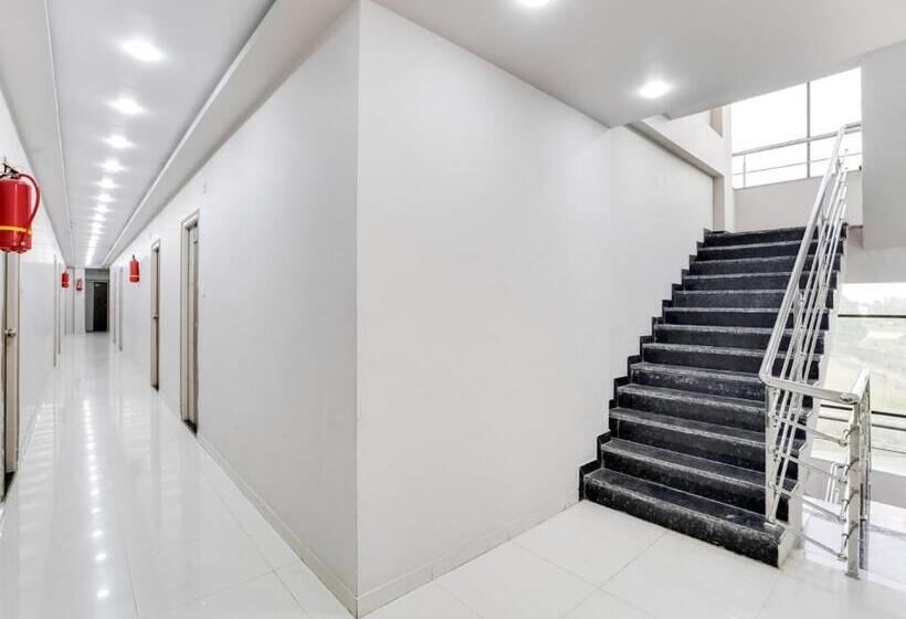 בית מלון כפרי Flagship  Parishram Inn