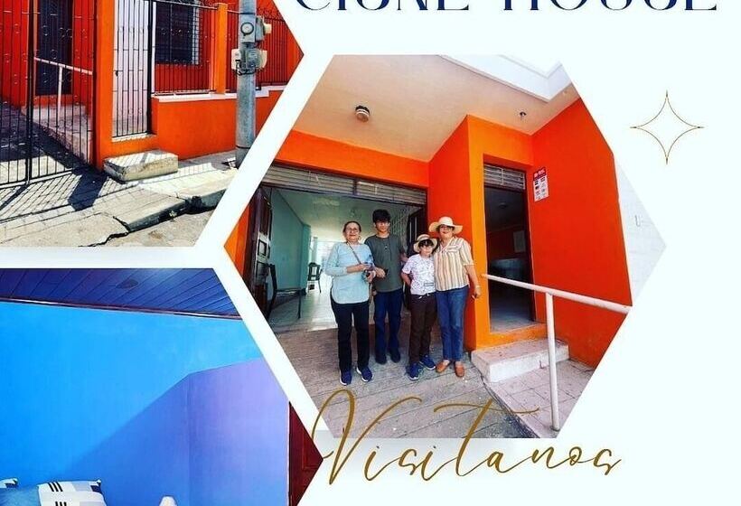 فندق Hostal Cisne House