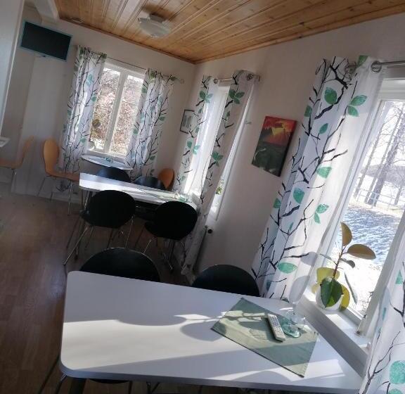 בית מלון כפרי L Hemgården