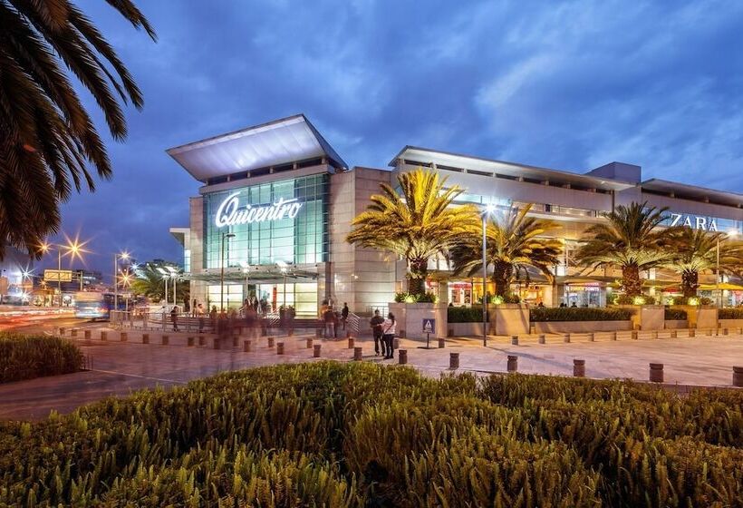 בית מלון כפרי La Quinta By Wyndham Quito