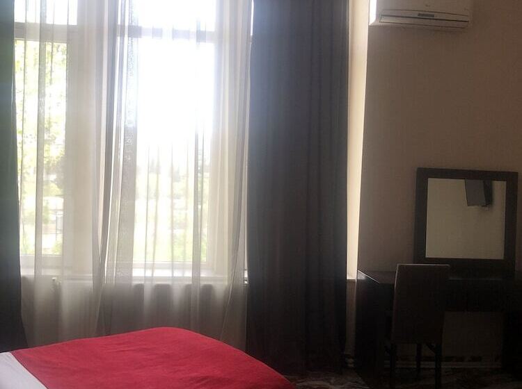 هتل Javakhishvili