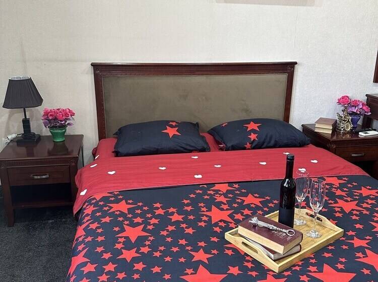 هتل Javakhishvili