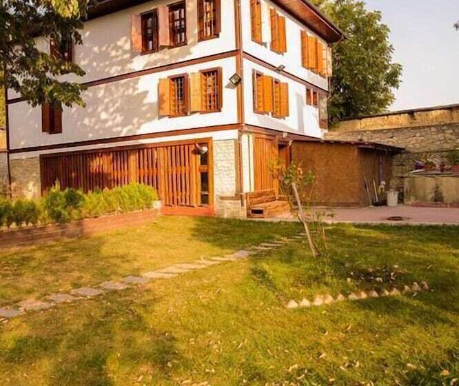 فندق Mehmet Efendi̇