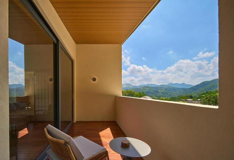 ホテル Mountain And Autumn Homestay