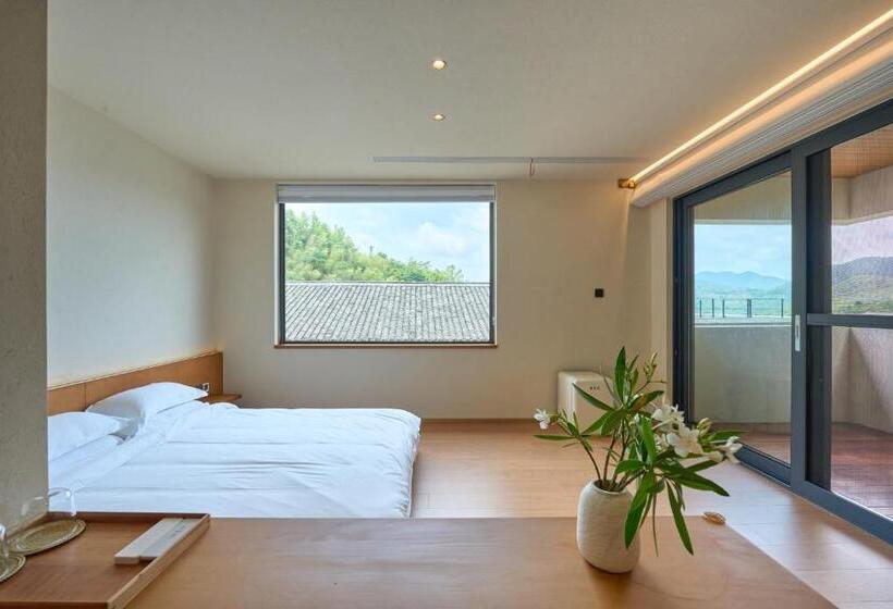 ホテル Mountain And Autumn Homestay