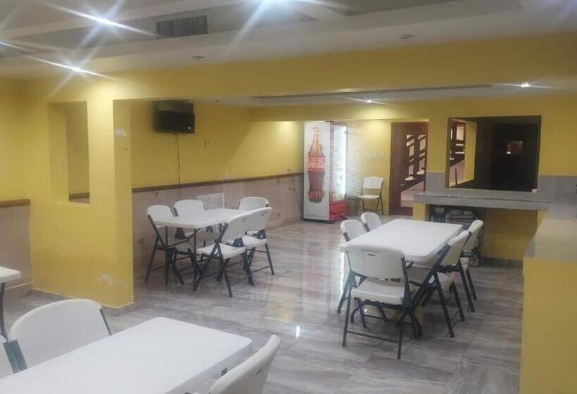 فندق Posada Del Rey