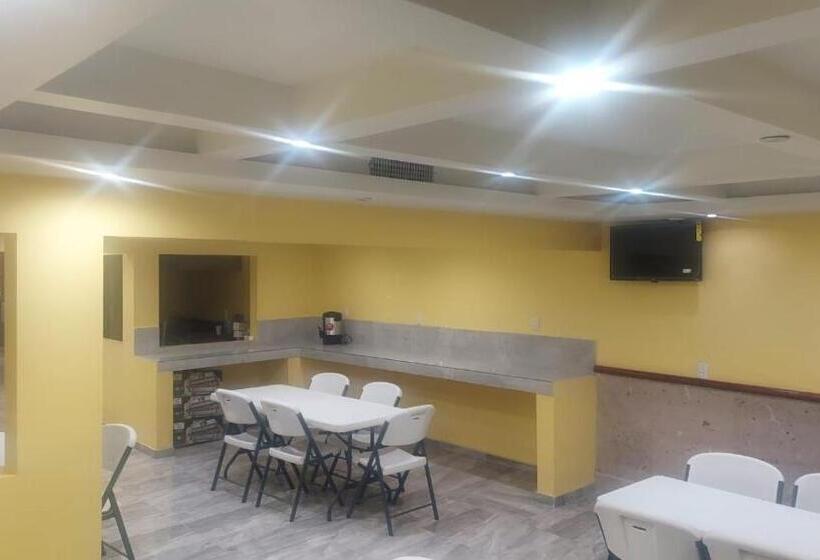 فندق Posada Del Rey