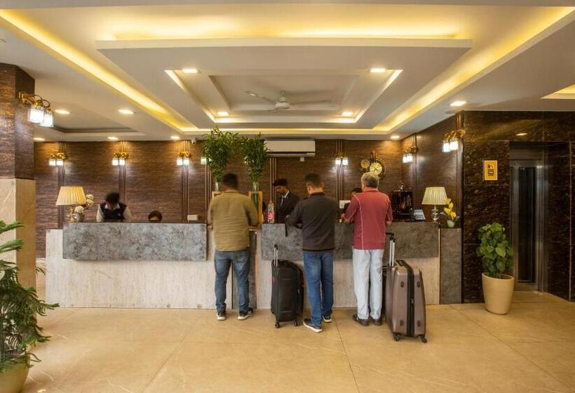 فندق Prithvi Raj Near Delhi Airport