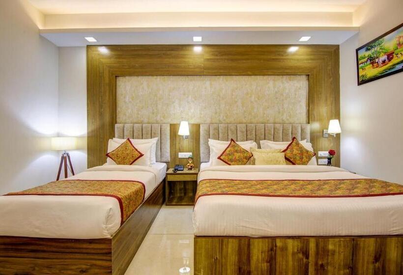 فندق Prithvi Raj Near Delhi Airport