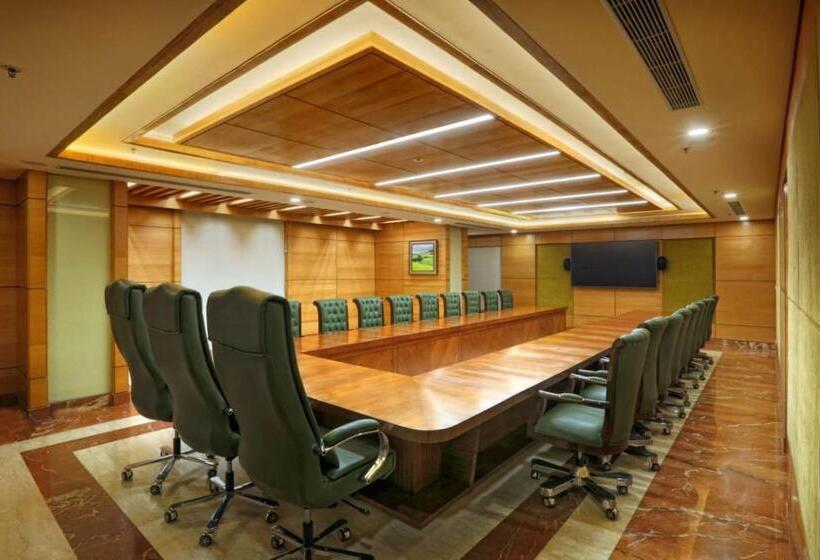 فندق Prithvi Raj Near Delhi Airport