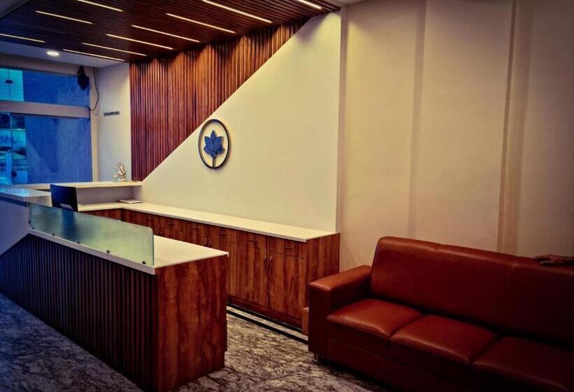 בית מלון כפרי Sadanand S Highway Inn, Tumkur