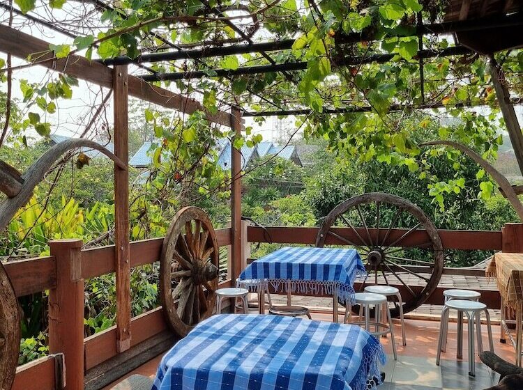 ホテル Sawasdee Sichang Resort