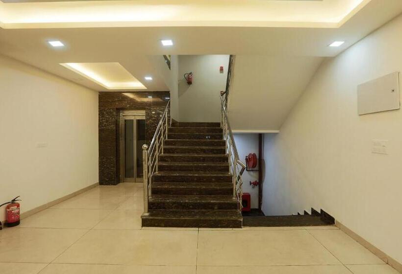 فندق Prithvi Raj Near Delhi Airport