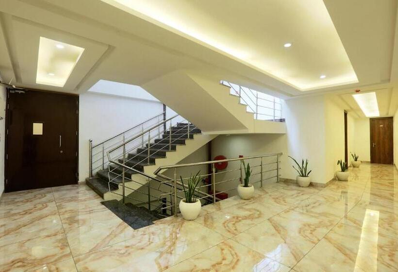 فندق Prithvi Raj Near Delhi Airport