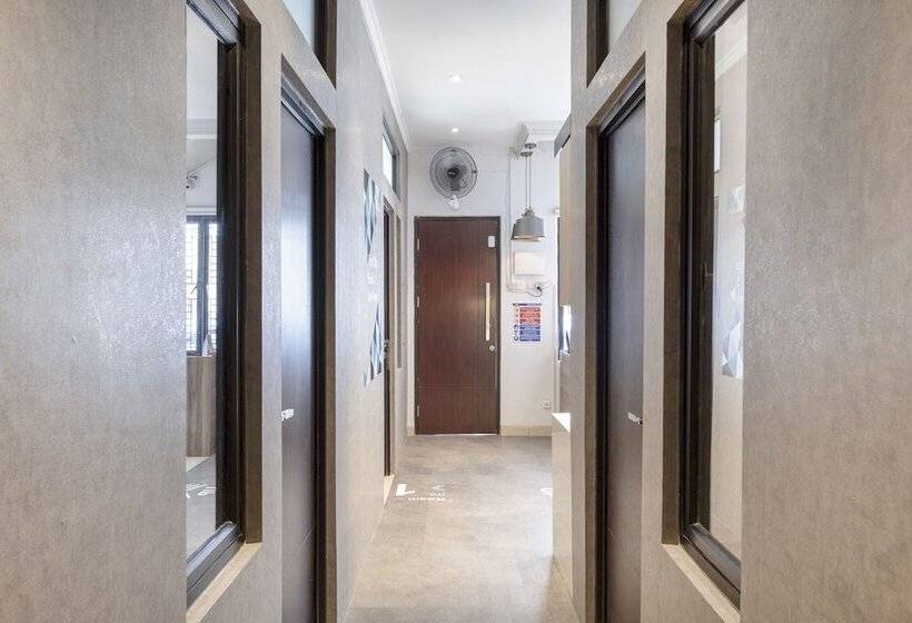 Отель Spot On 92325 Penginapan Fajar Syariah