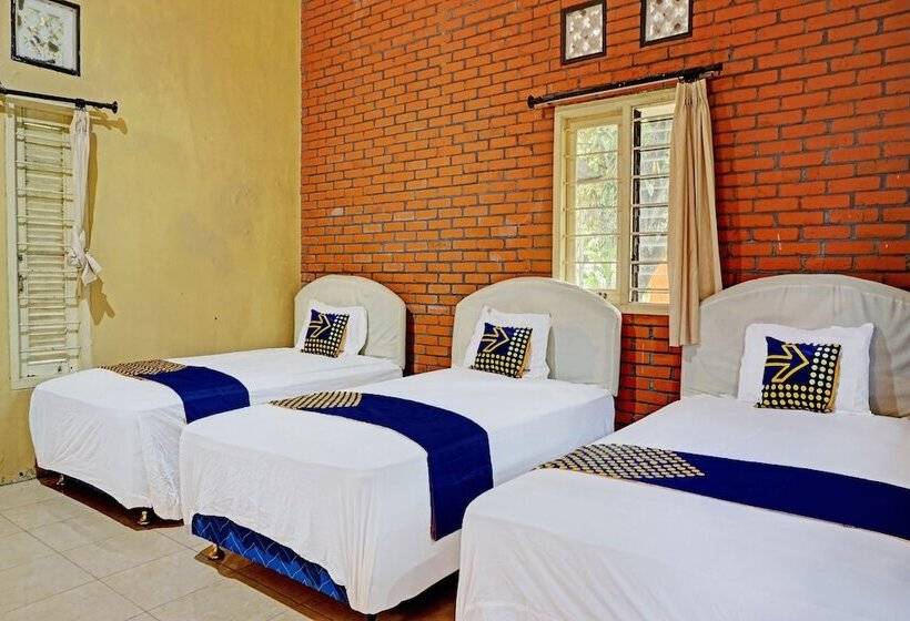 בית מלון כפרי Spot On 92332 Griyo Werdiningsih