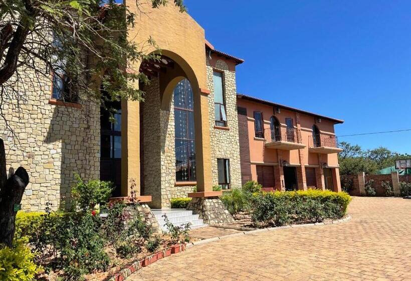 פנסיון Gucci Manor Boutique Guesthouse