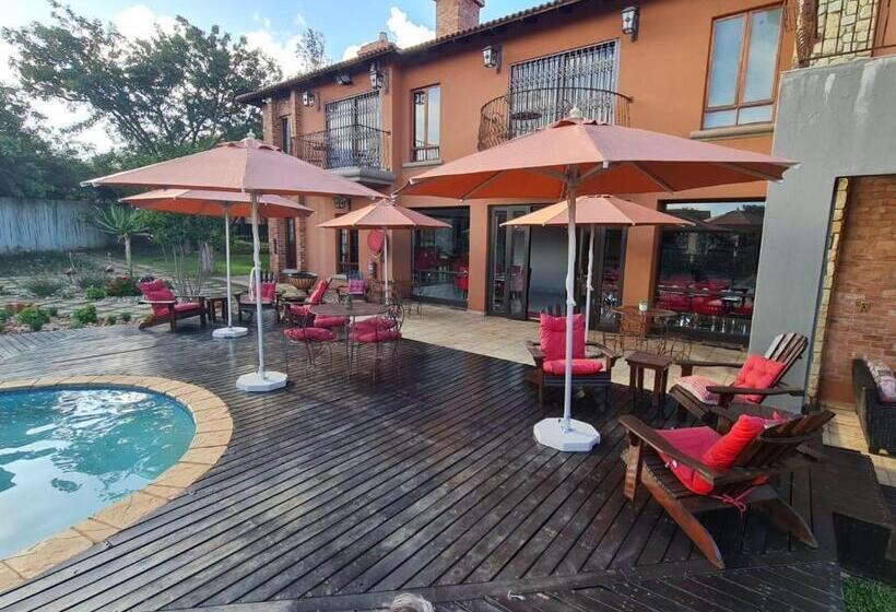 פנסיון Gucci Manor Boutique Guesthouse