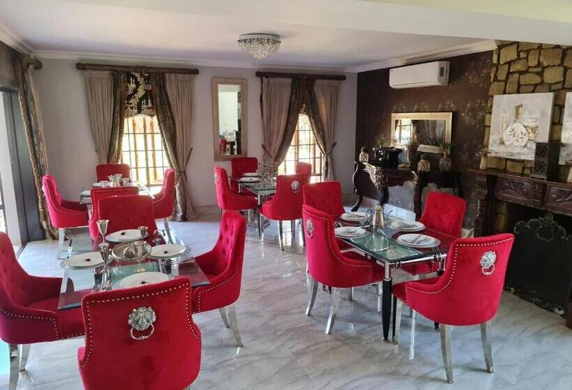 פנסיון Gucci Manor Boutique Guesthouse