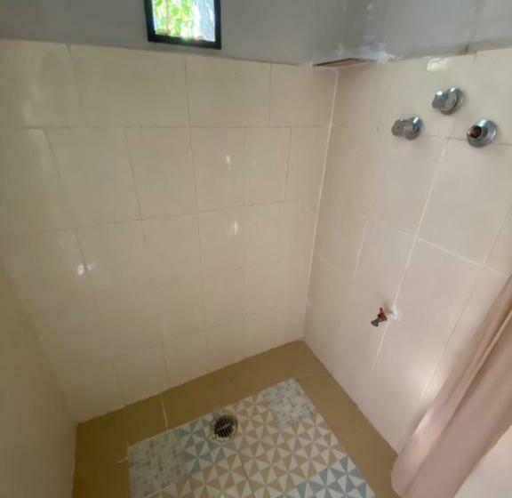 پانسیون Kiin Room