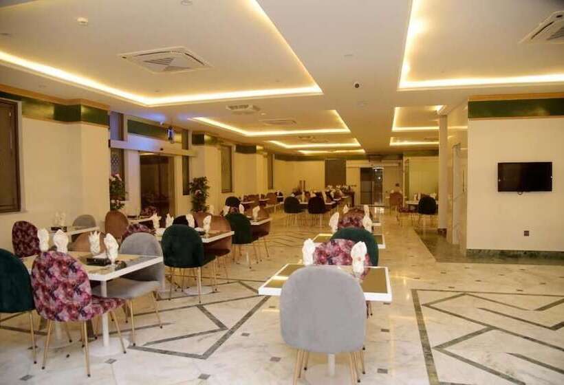 The Rich Hotel & Apartments