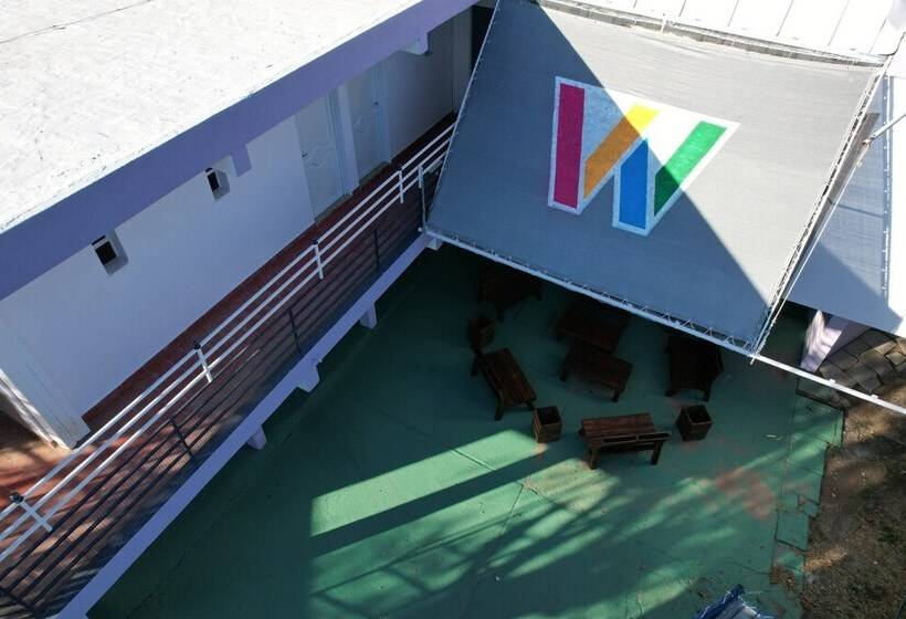 Wynwood Extreme Hostel