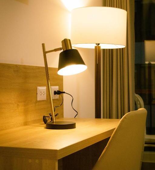 هتل Baños Del Inca Premium