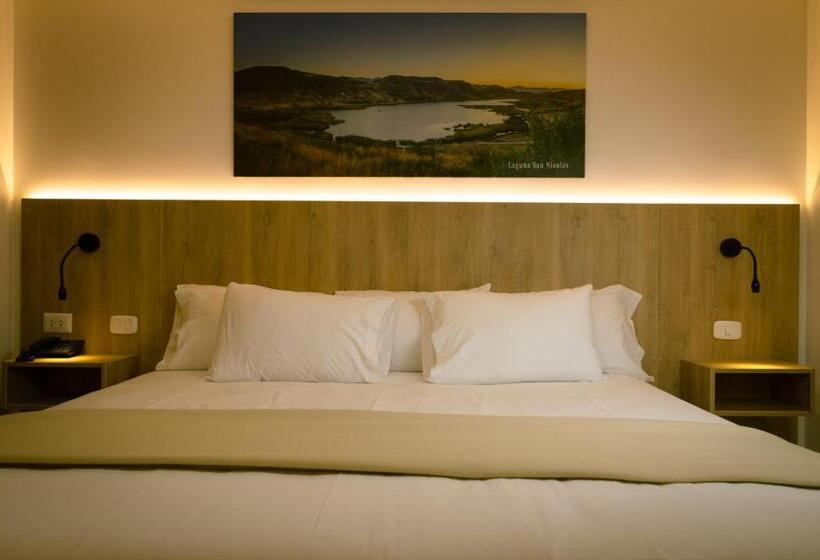 هتل Baños Del Inca Premium