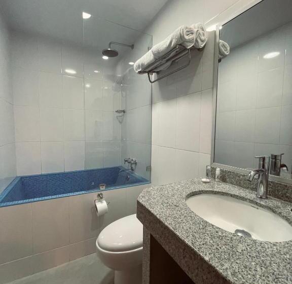 هتل Baños Del Inca Premium