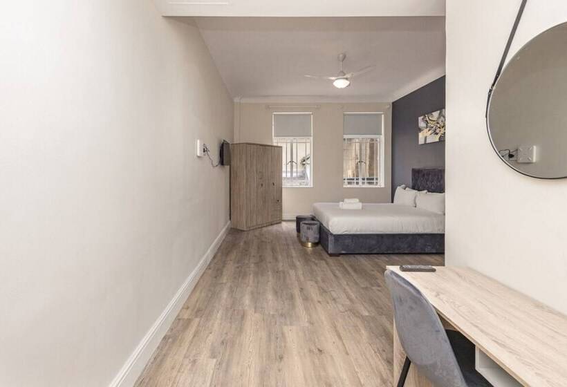 בית מלון כפרי Cape Legacy