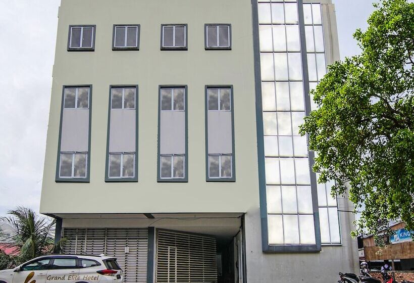 ホテル Capital O 92300 Koala House