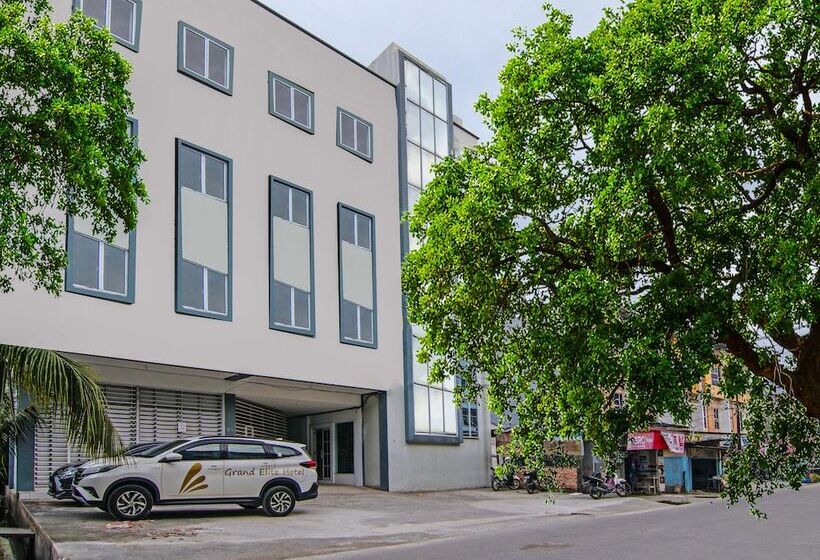 ホテル Capital O 92300 Koala House