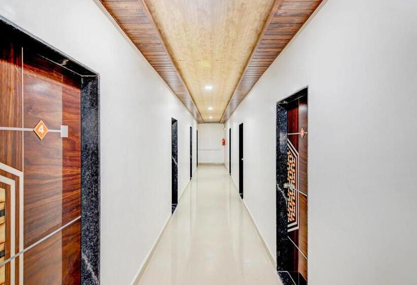 בית מלון כפרי Flagship Milan Lodging And Boarding