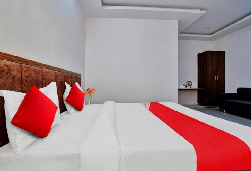 فندق O Raj Villas